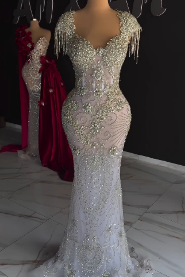 Stunning Short Sleeves Beaded Mermaid V-Neck Prom Dress With Rhinestone WQ0511
