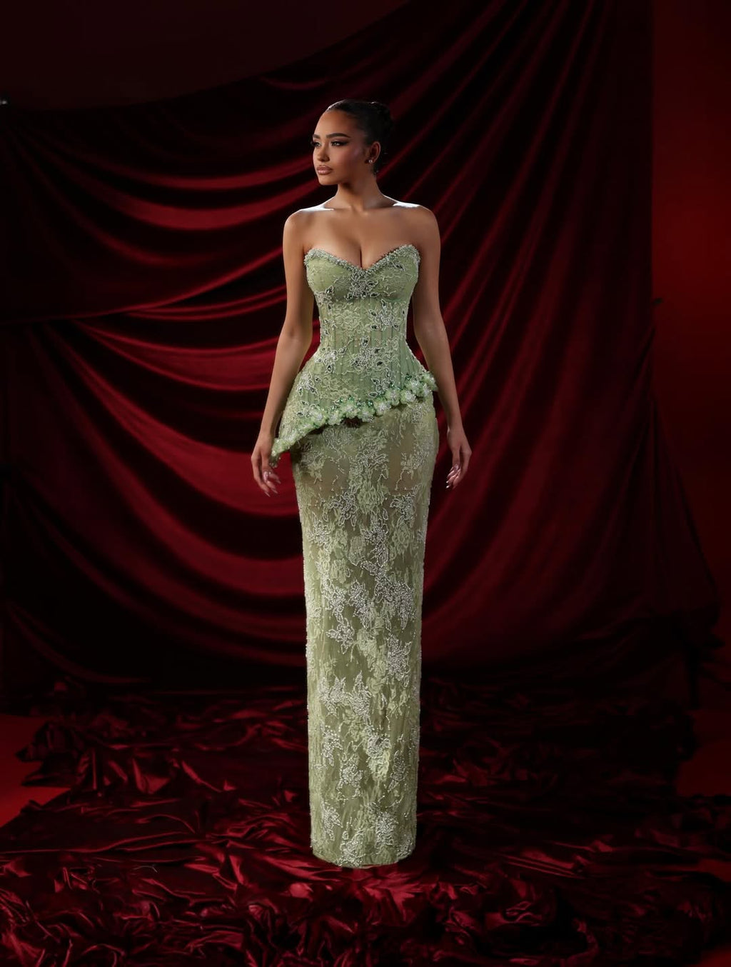 Cocoslly Strapless Sleeveless Long Mermaid Prom Dress With Applique And Beading Pearls | Green Lace CO0035