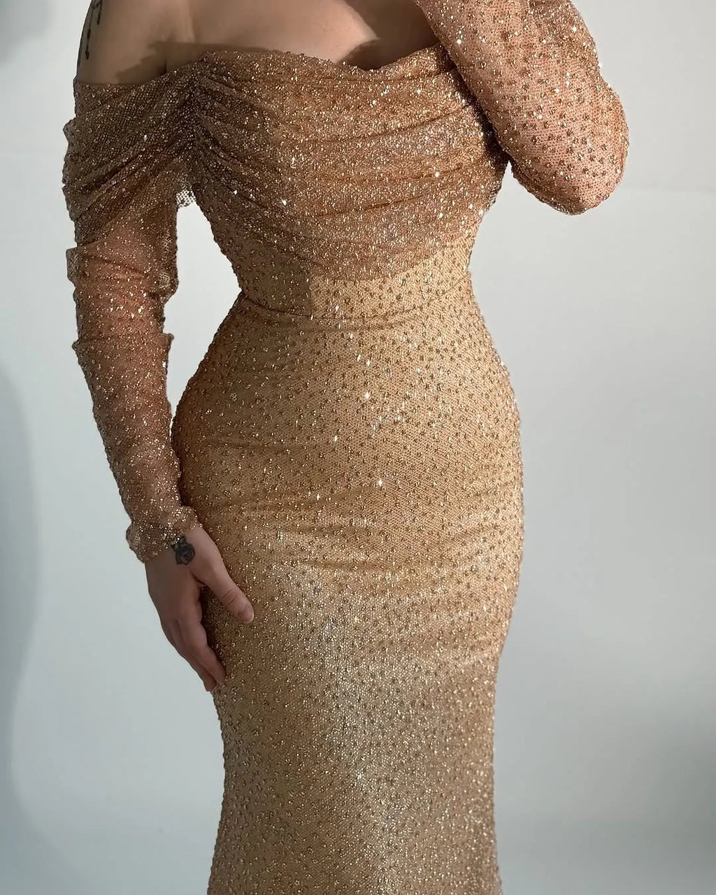 Glamorous  Champagne Off-The-Shoulder Long Sleeves Pleated Mermaid Prom Dress YK0262