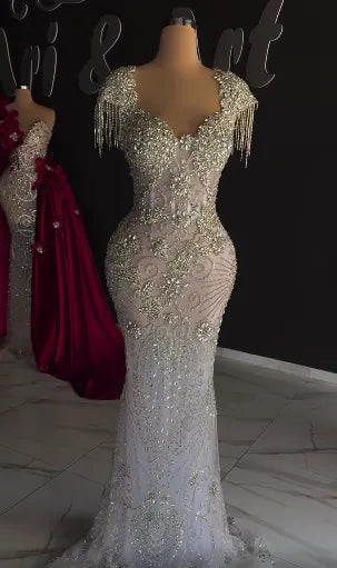 Stunning Short Sleeves Beaded Mermaid V-Neck Prom Dress With Rhinestone WQ0511