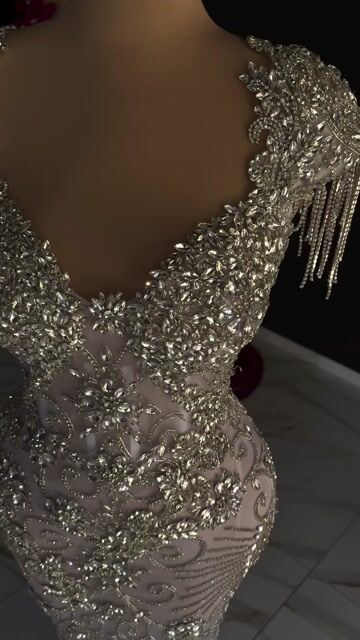 Stunning Short Sleeves Beaded Mermaid V-Neck Prom Dress With Rhinestone WQ0511