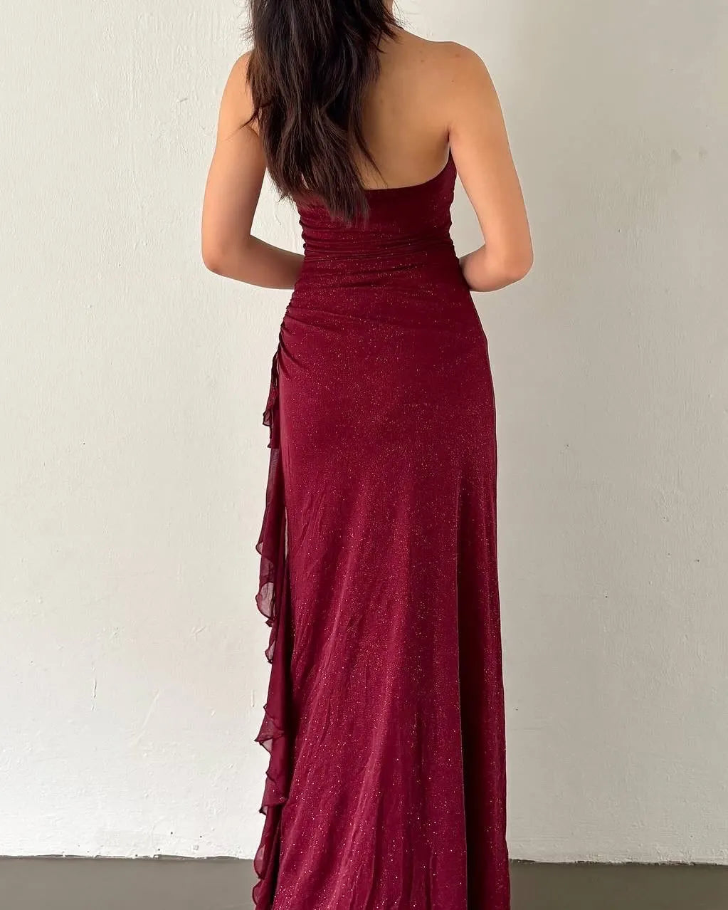 Cocoslly Charming V-Neck Halter Long Slim Fit Prom Dress With Ruffles | Burgundy Satin ZT0740