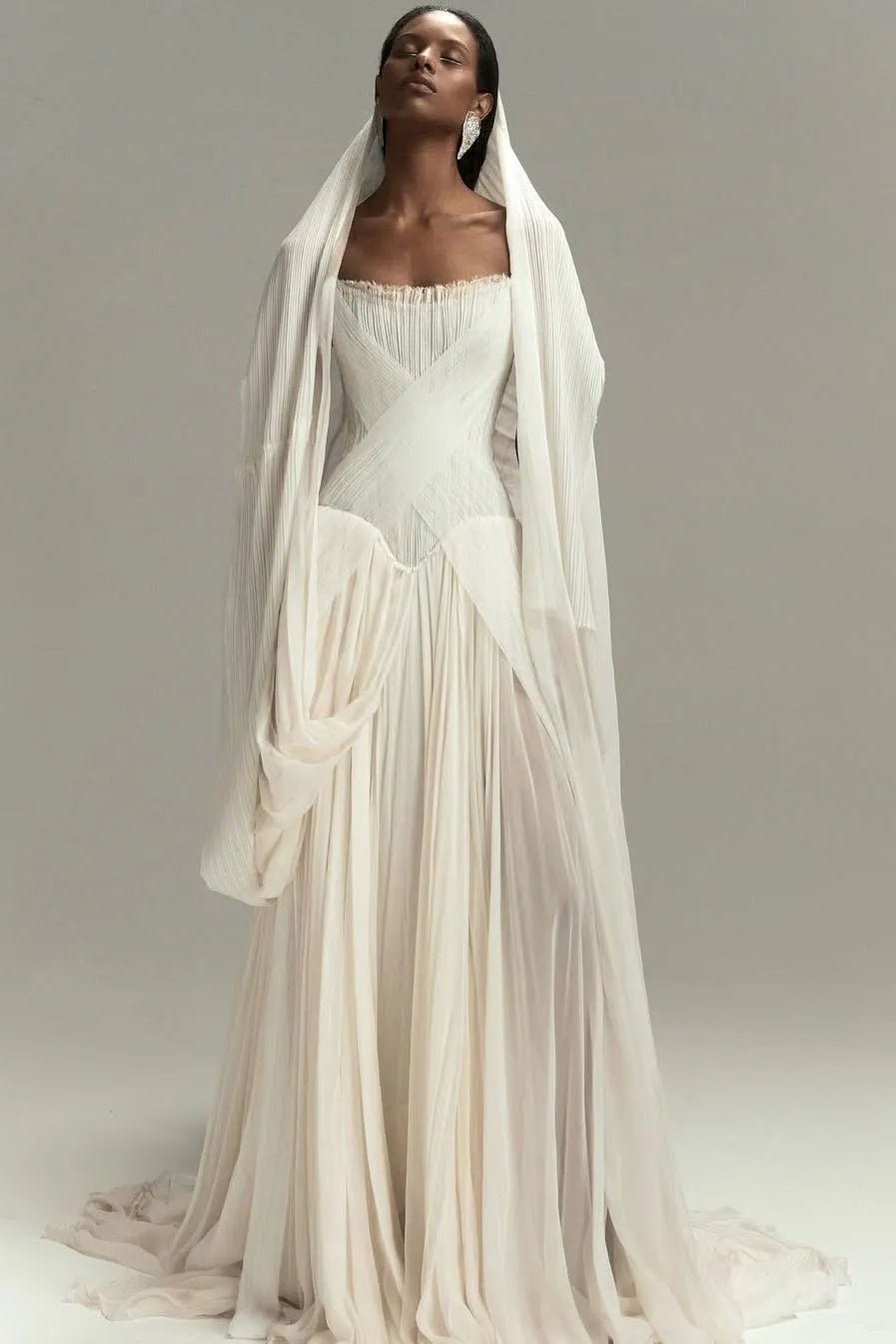 Chic Strapless Sleeveless Long Prom Dress With Pleated Ruffles WQ0086