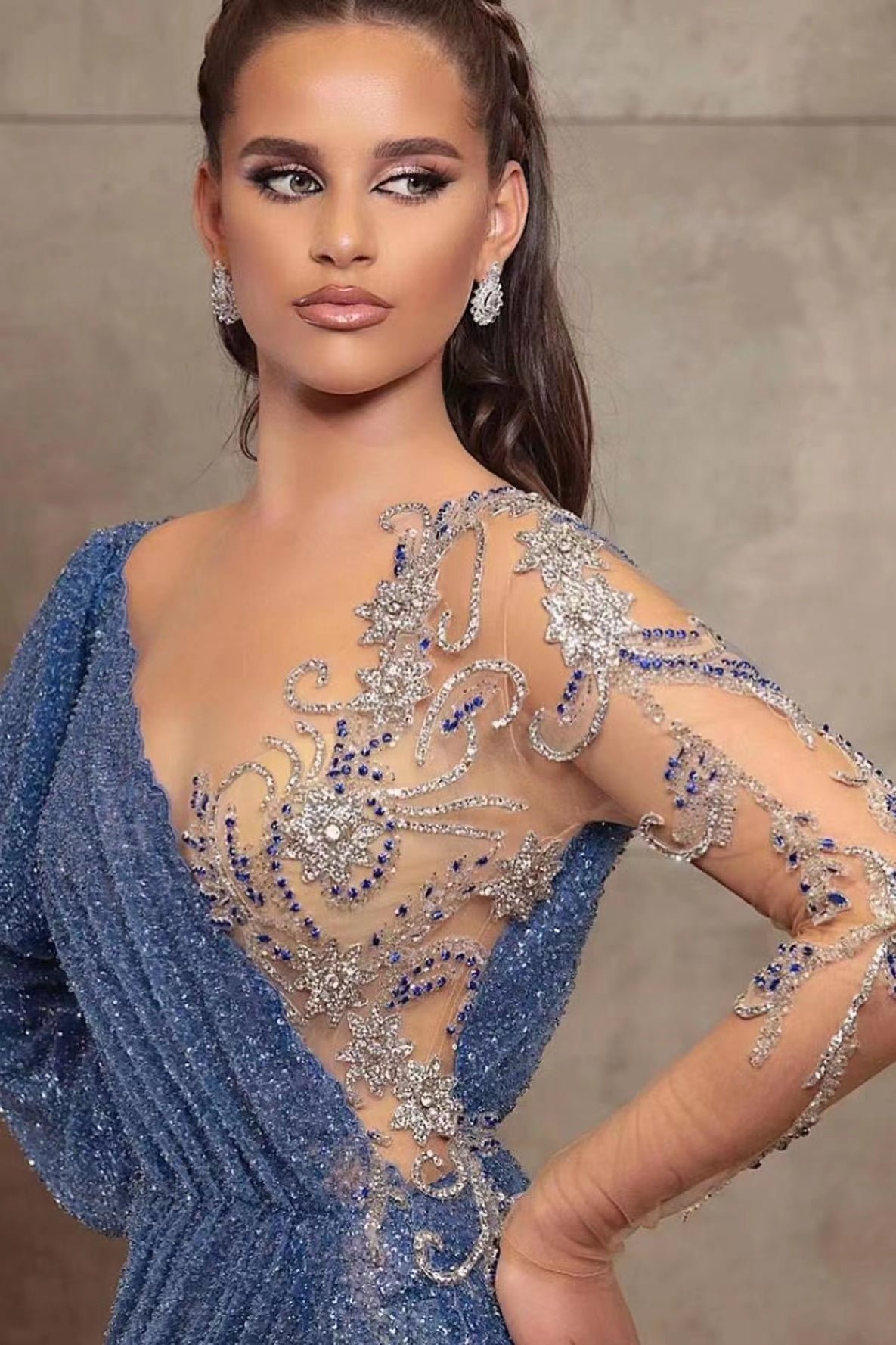 Gorgeous V-Neck Long Sleeves Mermaid Evening Dress With Sequins Beads ED0370