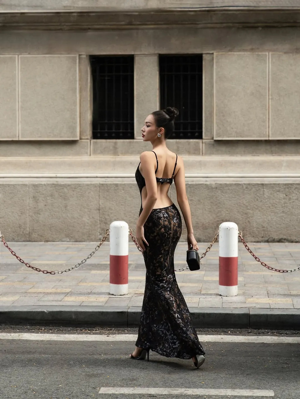 Cocoslly Spaghetti Straps V Neck Sleeveless Long Mermaid Prom Dress | Black Lace CO0018