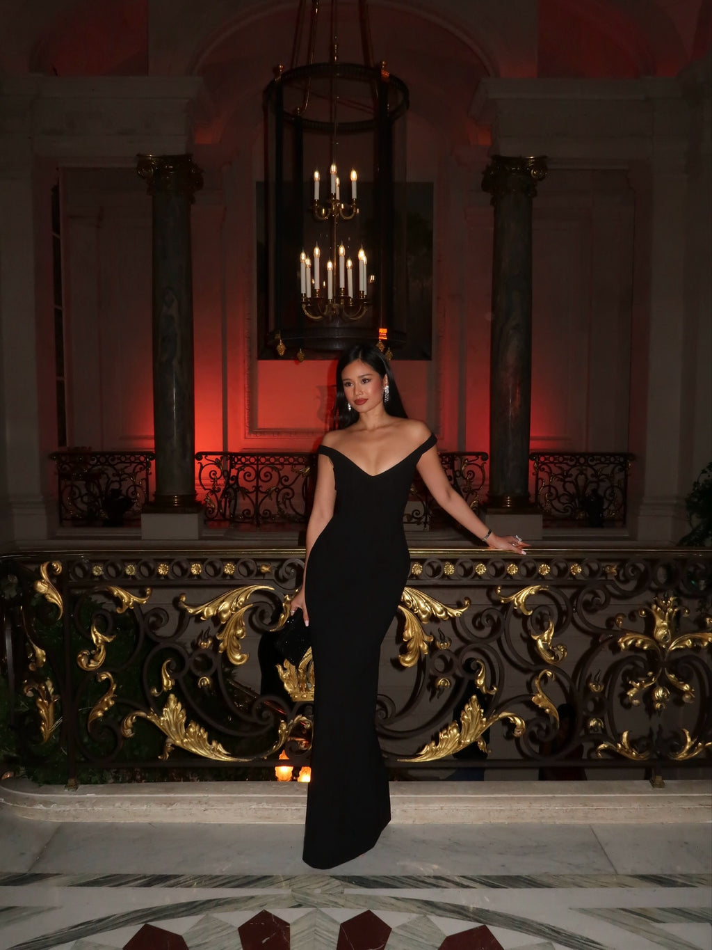 Cocoslly Off-The-Shoulder V-Neck Sleeveless Long Mermaid Prom Dress | Black Satin CO0061