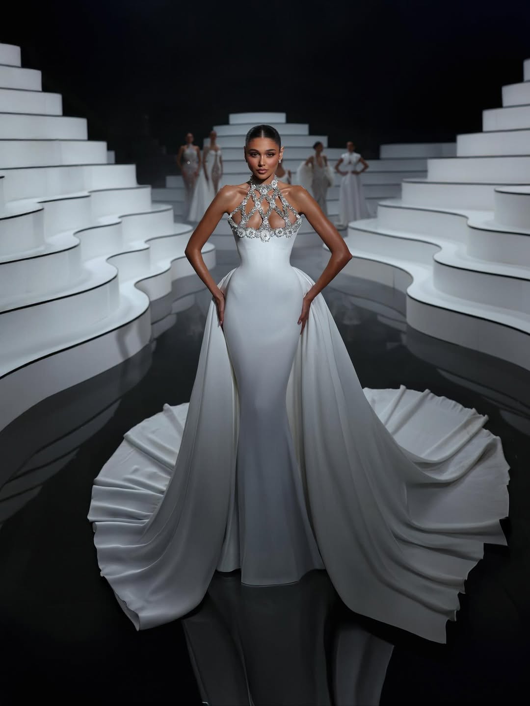 Stunning White Halter Beaded Sleeveless Mermaid Prom Dress With Train YK0758