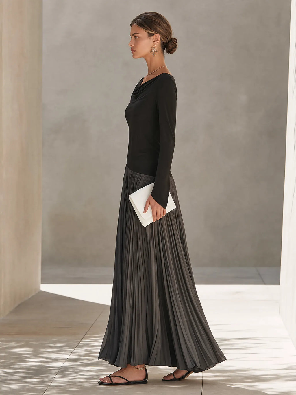 Women's Minimalist Two-Tone Color-Block Maxi Dress With Drape Neckline
